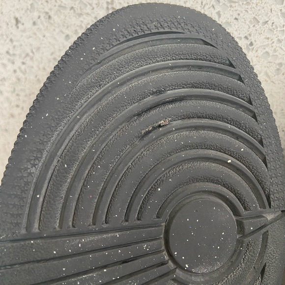 Nike Air Jordan 1 Reverse Panda Womens - Picture 9 of 16